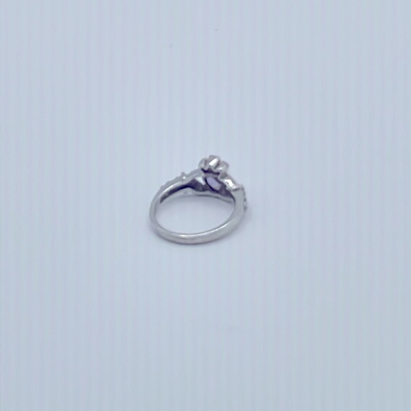 Sterling Silver & Amethyst Clauddagh Ring - Picture 2 of 3